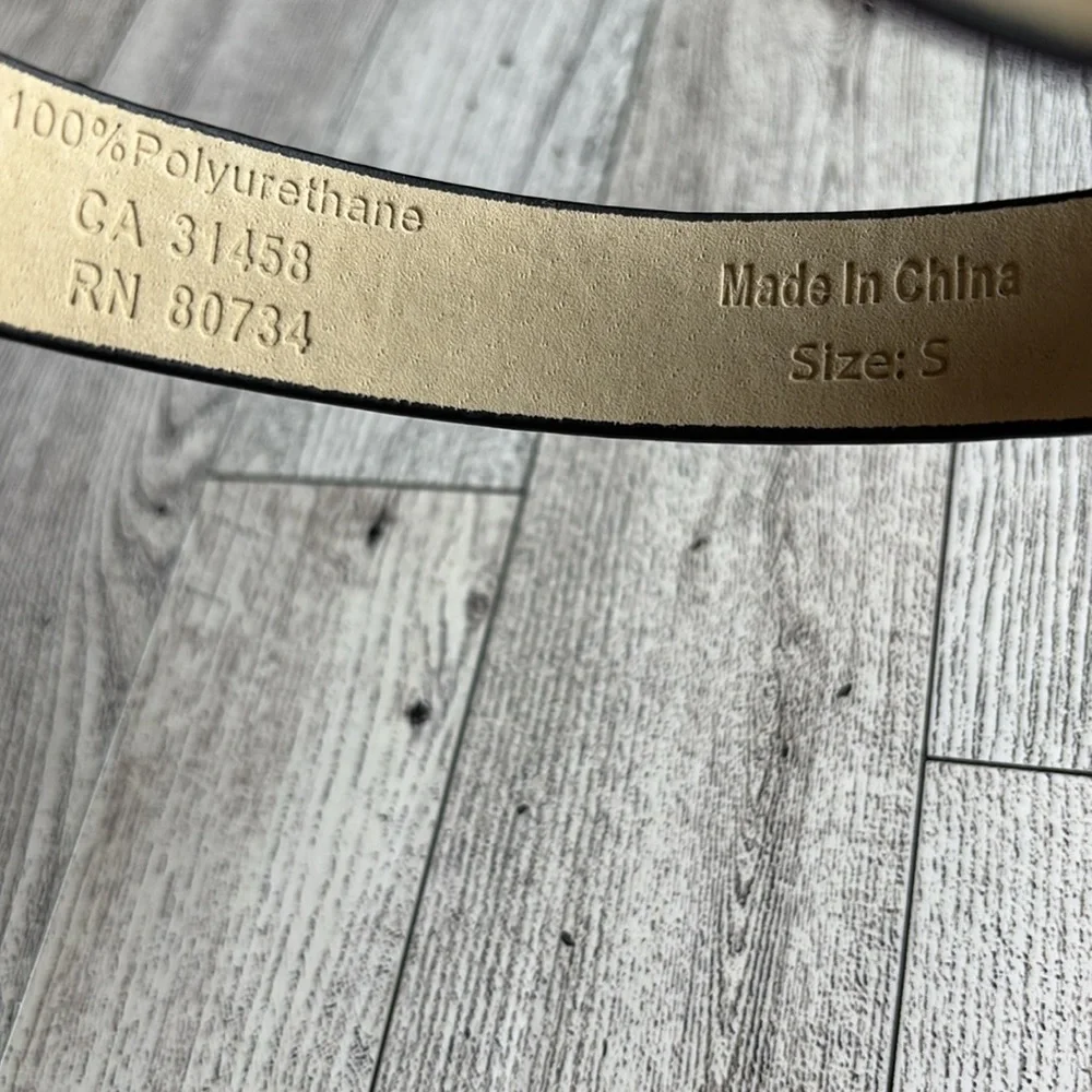 H&M black‎ & gold faux leather Snake Belt size small long
